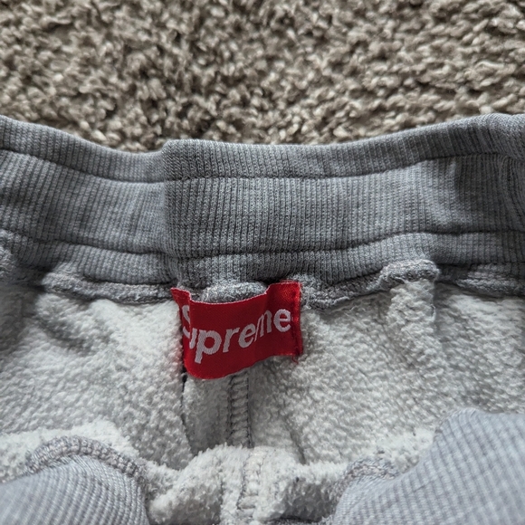 Supreme Grey Sweatpant Joggers - Picture 6 of 8